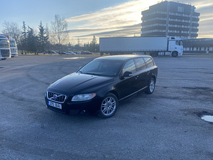 Volvo V70 2.4D (1 фото из 9)