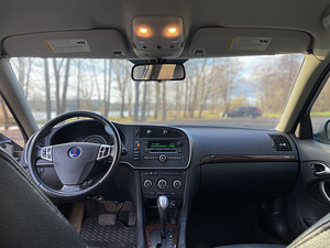 Saab 9-3 2.0T 154kw Facelift (7 foto / 10)
