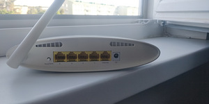 Wi-Fi роутер (2 фото из 4)