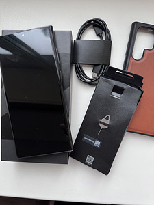 Samsung Galaxy S22 Ultra 256 GB Black (4 foto / 5)