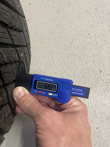 Talverehvid 4tk Goodyear Ultra Grip Ice Artic 205/60R16 (4 foto / 7)