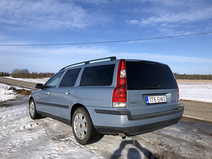 Volvo V70 LPG 184 kw (2 foto / 15)