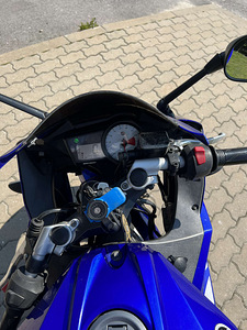 2010 Yamaha YZF R-125 (3 foto / 10)