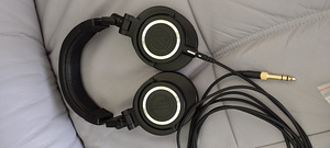 Продаются наушники AUDIO-TECHNICA ATH M50x (1 фото из 3)