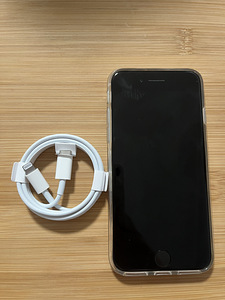 iPhone SE 2020 256 gb (4 foto / 9)
