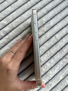 iPhone 15 Pro 256Gb Titan white (4 foto / 9)