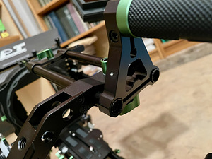 Videokaamera rakised shoulder rig LanParte (4 foto / 10)