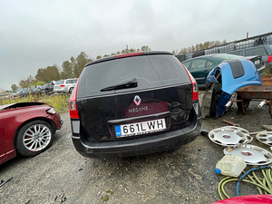 RENAULT MEGANE 1,9D 96 KWT VARUOSAD (6 foto / 9)