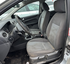 FORD FOCUS 1,6 ДИЗЕЛЬ, ЗАПЧАСТИ (5 фото из 8)