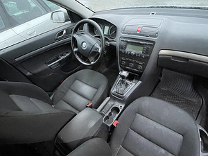SKODA OCTAVIA 1,9D 77KWT, AUTOMAAT, VARUOSAD (6 foto / 7)