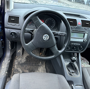 VW GOLF 1,6 BENS 75 KWT VARUOSADEKS (5 foto / 7)