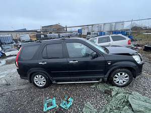 HONDA CRV 2.0B AUTOMAAT, VARUOSADEKS (8 foto / 10)