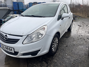 OPEL CORSA 1,3D 55 KWT, VARUOSADEKS (3 foto / 10)