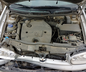 VW GOLF 1,9D 81 KWT, VARUOSAD (5 foto / 8)