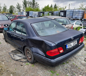 MERCEDES BENZ W210, 2,0 BENSIIN, AUTOMAAT, VARUOSAD (6 foto / 10)