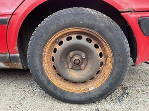 AUDI 80, 1.9 DIISEL 66 KWT, VARUOSAD (6 foto / 6)