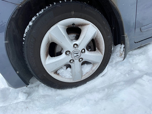 Honda FRV FR-V 1,8 bens, VARUOSAD (10 foto / 10)