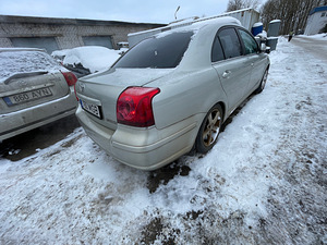 TOYOTA AVENSIS 1,8 BENS VARUOSAD (2 foto / 10)