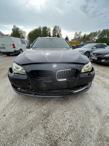BMW 520D F11, VARUOSAD