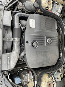 MERCEDES W212 2.2 DIS AUTOMAAT, VARUOSAD (10 foto / 10)