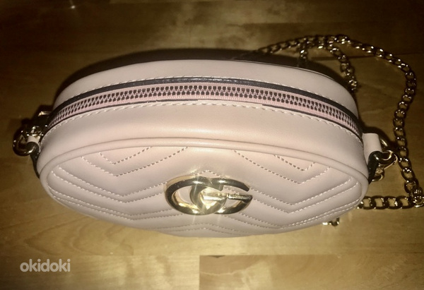 Светло-розовая сумка Gucci (фото #3)