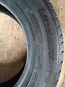 Goodyear шины новые (2 фото из 3)