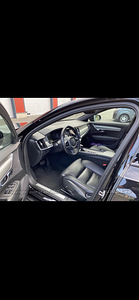 Volvo S90 (7 фото из 9)
