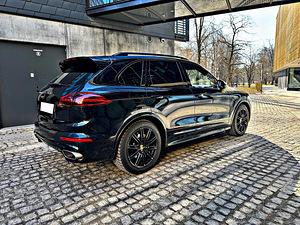 Porshe Cayenne (5 foto / 8)