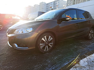 Nissan Pulsar (6 foto / 15)