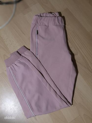 SINSAY Розовые брюки с карманами (фото #1)