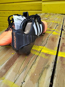 Adidas jalgpalli jalatsid (5 foto / 7)