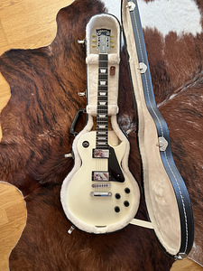 Gibson Les Paul Studio 2010 Alpine White w/ OHSC (1 foto / 10)
