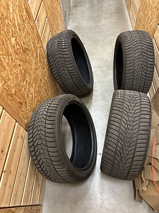 Hankook Winter I*cept EVO3 W330 225/40/R18 (1 foto / 7)
