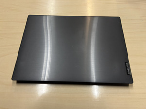 Lenovo V14-IIL • i3 • 8GB • 256GB (2 foto / 2)