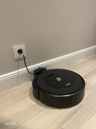 Робот-пылесос iRobot Roomba e5 (фото #2)