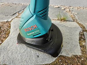 Müüa akutrimmer BOSCH Easytrim ACCU (4 foto / 6)