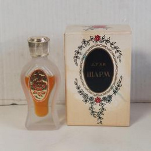 Винтажные духи (2 фото из 6)