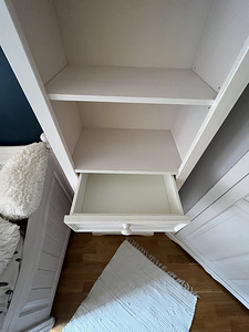 Müüa täispuidust korralik mööbli komplekt (7 foto / 8)