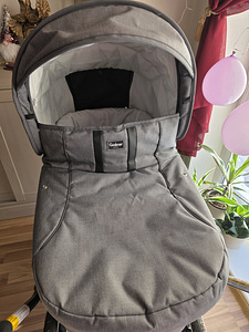 Emmaljunga Edge Duo Combi 3-in-1 Duo S black raamil (8 foto / 10)