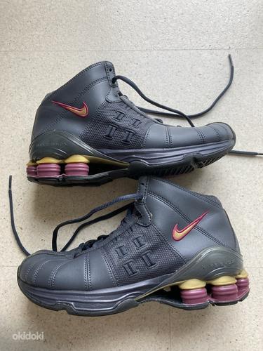 UUED! Nike Shox tossud, s 37,5