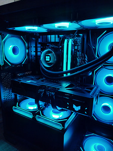 GAMING PC | 9800X3D | RX 9070 XT | 32GB DDR5 (2 foto / 5)