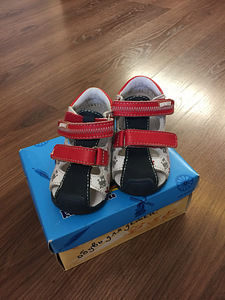 Кожаные сандали (2 фото из 2)