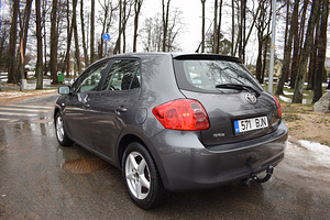 Autorent Toyota Auris (4 foto / 10)