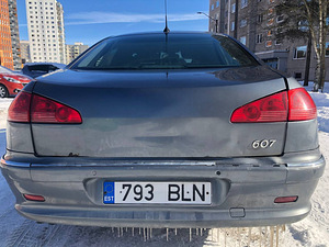 Peugeot 607 Luxury 150kw HDI V6 (3 foto / 5)