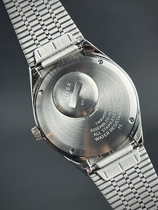 Timex Q Mens Pepsi Bezel (3 foto / 8)