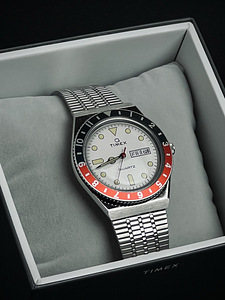 Timex Q Mens Pepsi Bezel (6 foto / 8)