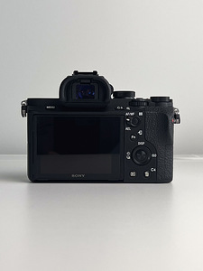Kaamera Sony a7 ii + 2 objektiivi ja Tether-kaabel (4 foto / 10)