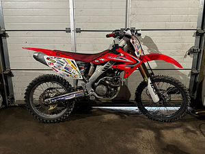 Honda CRF 250 (2 foto / 6)