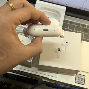 Airpods pro 2 (9 фото из 10)