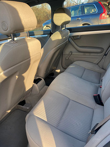 Audi A4 Avant 2.0 103kw (8 foto / 8)